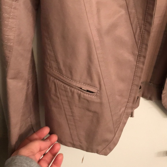 Banana Republic lightweight jacket - Picture 3 of 8